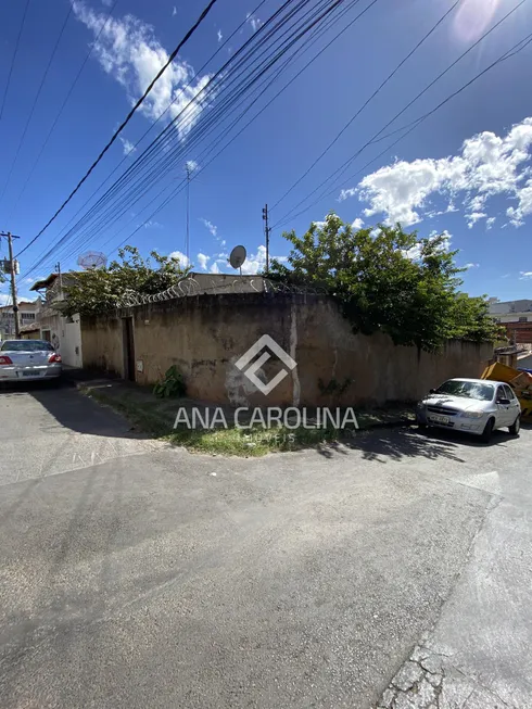 Foto 1 de Lote/Terreno à venda, 250m² em Vila Guilhermina, Montes Claros