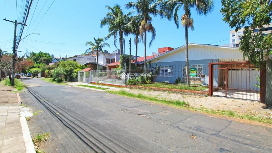 Foto 1 de Casa com 3 Quartos à venda, 217m² em São Sebastião, Porto Alegre