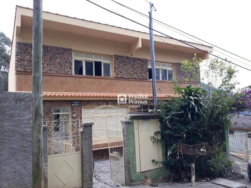 Foto 1 de Casa com 2 Quartos à venda, 198m² em Cascatinha, Nova Friburgo