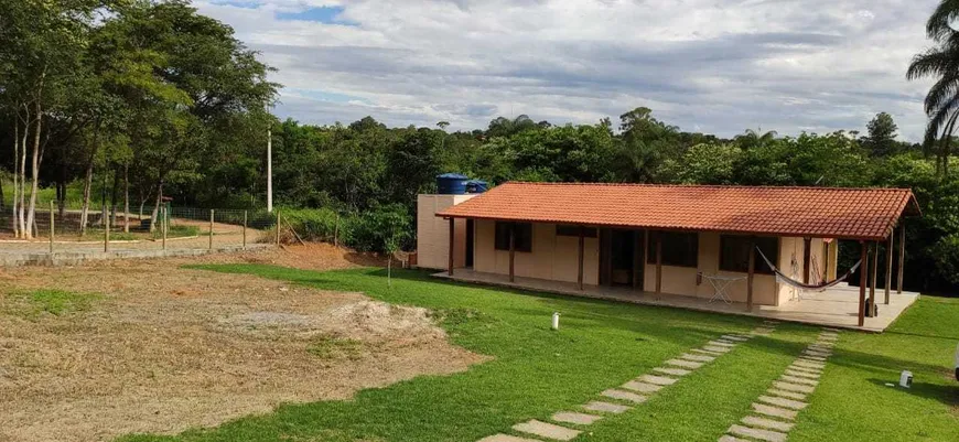 Foto 1 de Fazenda/Sítio com 3 Quartos à venda, 1650m² em Condominio Vila Monte Verde, Jaboticatubas
