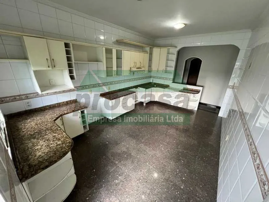 Foto 1 de Casa com 4 Quartos para venda ou aluguel, 612m² em Japiim, Manaus