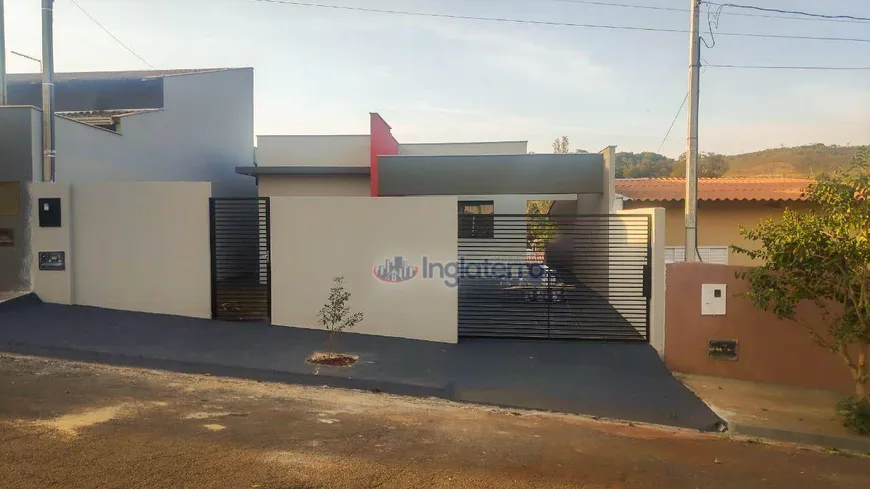 Foto 1 de Casa com 3 Quartos à venda, 75m² em , Ibiporã