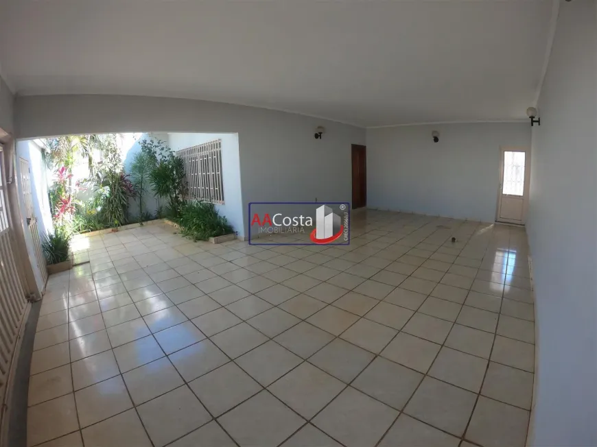 Foto 1 de Casa com 3 Quartos à venda, 204m² em São Joaquim, Franca