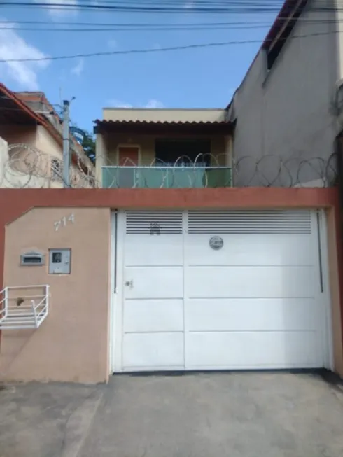 Foto 1 de Casa com 2 Quartos à venda, 60m² em Jardim das Alterosas 2 Secao, Betim