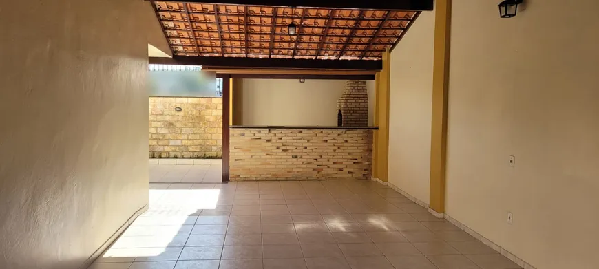 Foto 1 de Casa com 2 Quartos à venda, 90m² em São Marcos, Macaé