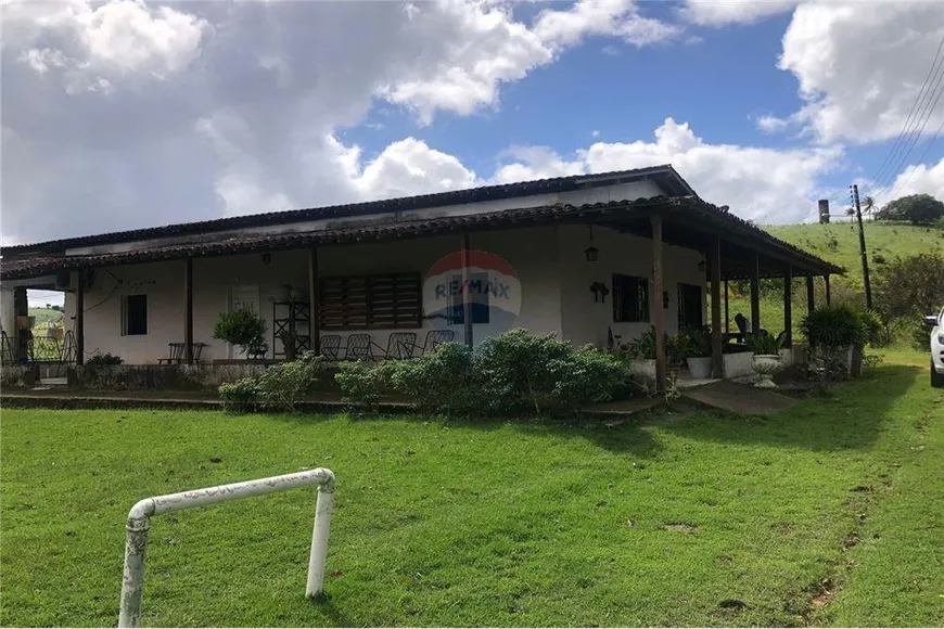 Foto 1 de Fazenda/Sítio com 4 Quartos para alugar, 80m² em Zona Rural, Paudalho