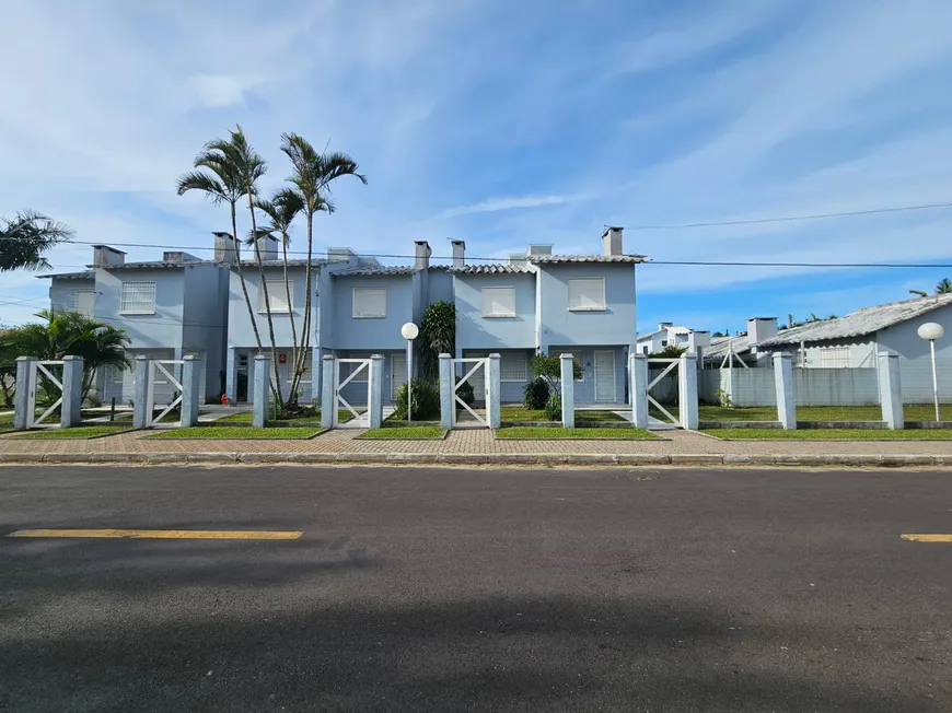 Foto 1 de Casa de Condomínio com 2 Quartos à venda, 75m² em Capao Novo, Capão da Canoa