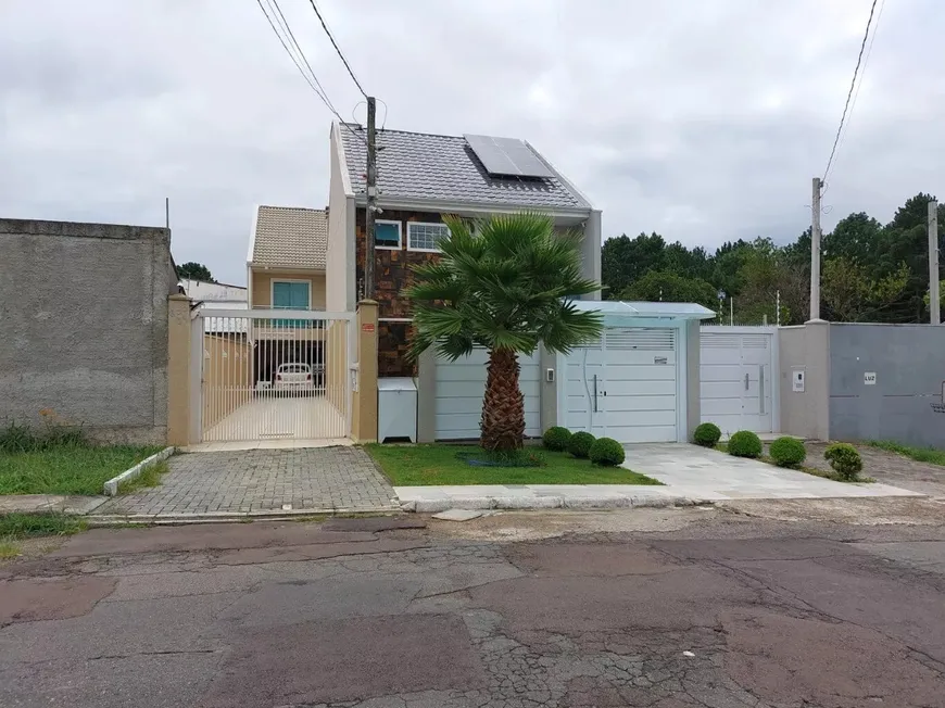 Foto 1 de Sobrado com 3 Quartos à venda, 127m² em Boqueirão, Curitiba
