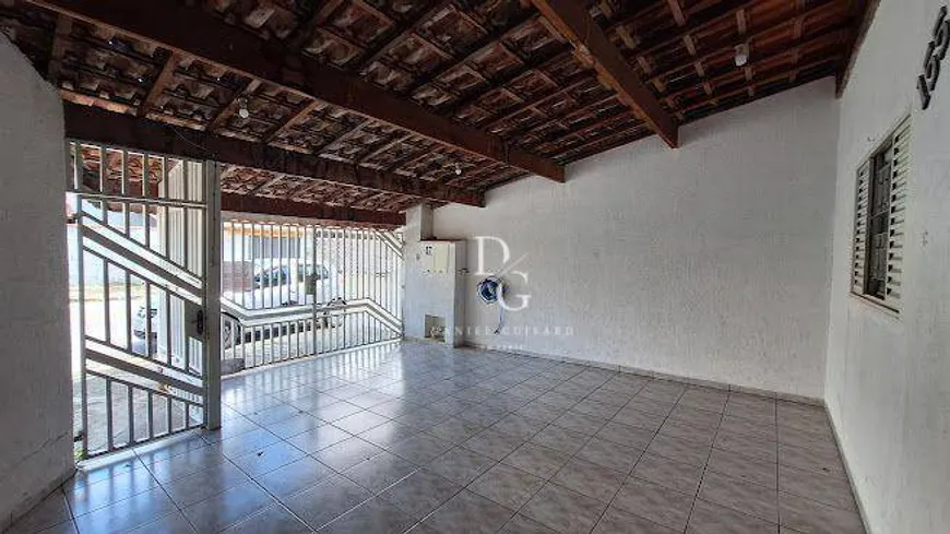 Foto 1 de Casa com 2 Quartos à venda, 66m² em Parque Senhor do Bonfim, Taubaté