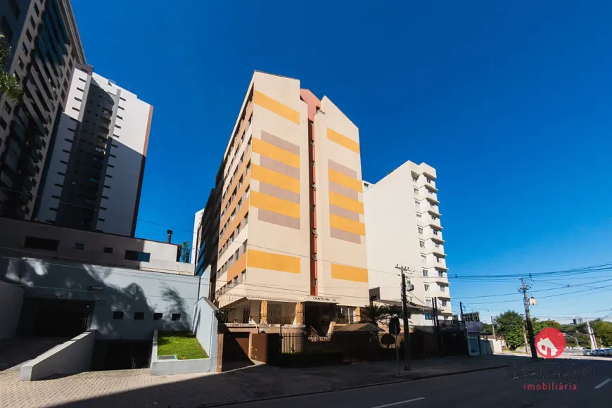 Foto 1 de Apartamento com 2 Quartos à venda, 56m² em Cristo Rei, Curitiba