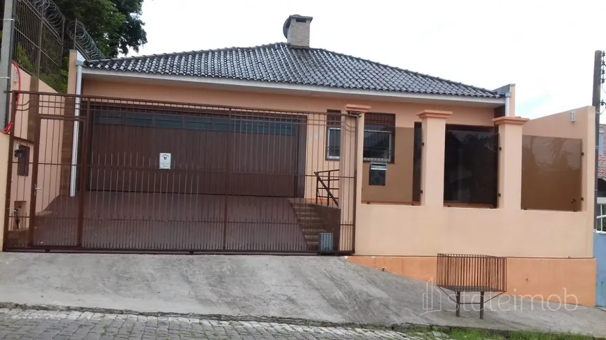 Foto 1 de Casa com 4 Quartos à venda, 277m² em Renascença, Santa Cruz do Sul