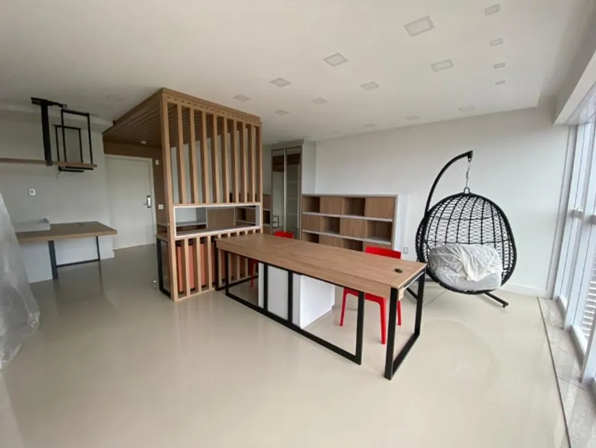 Foto 1 de Apartamento com 4 Quartos à venda, 149m² em Pioneiros, Balneário Camboriú