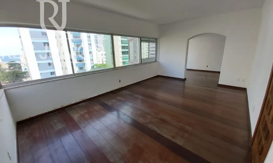 Foto 1 de Apartamento com 4 Quartos à venda, 190m² em Pituba, Salvador