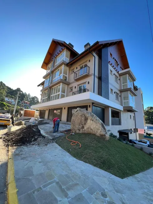 Foto 1 de Apartamento com 2 Quartos à venda, 77m² em Moura, Gramado