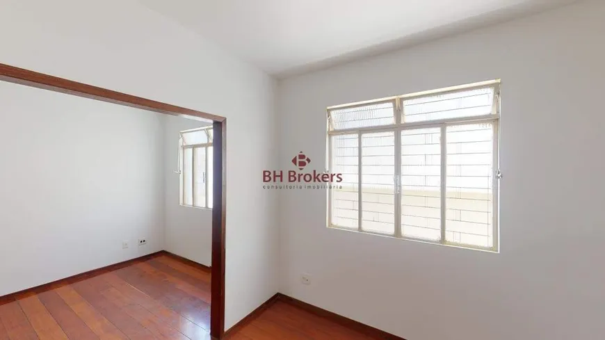 Foto 1 de Apartamento com 4 Quartos à venda, 140m² em Santo Antônio, Belo Horizonte
