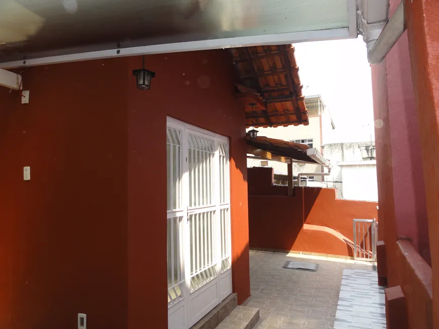 Foto 1 de Casa com 2 Quartos à venda, 74m² em Braz de Pina, Rio de Janeiro