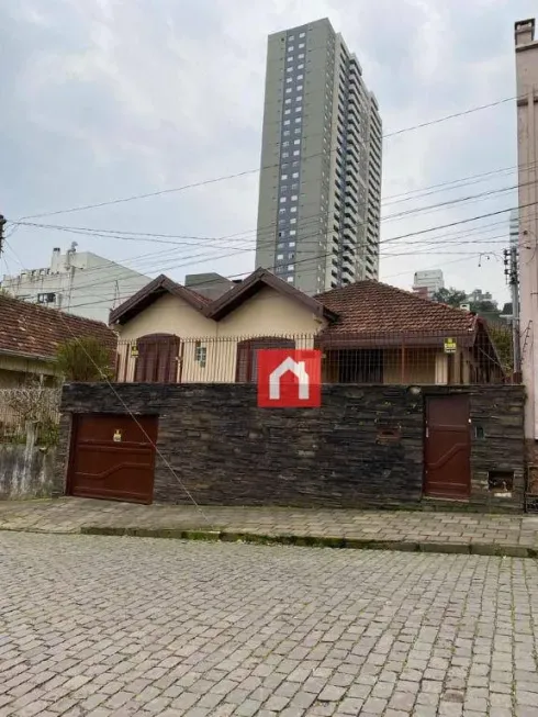 Foto 1 de Casa com 3 Quartos à venda, 170m² em Centro, Caxias do Sul