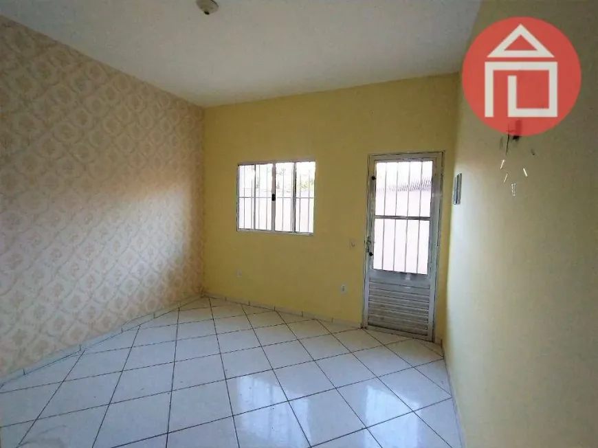 Foto 1 de Casa com 2 Quartos para alugar, 80m² em Jardim São Miguel, Bragança Paulista