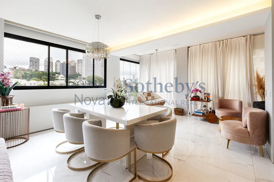 Foto 1 de Apartamento com 3 Quartos à venda, 158m² em Cidade Jardim, São Paulo