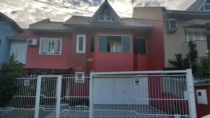 Foto 1 de Casa com 3 Quartos à venda, 166m² em Sarandi, Porto Alegre