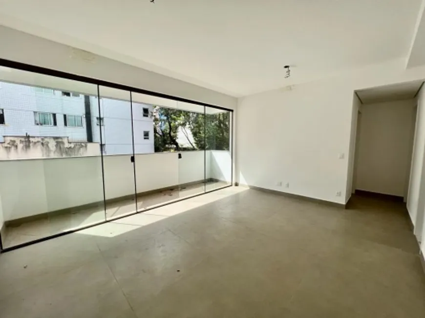 Foto 1 de Apartamento com 2 Quartos à venda, 68m² em Santo Antônio, Belo Horizonte