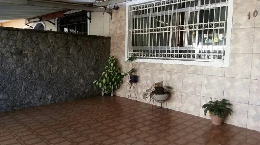 Foto 1 de Sobrado com 3 Quartos à venda, 240m² em Embaré, Santos