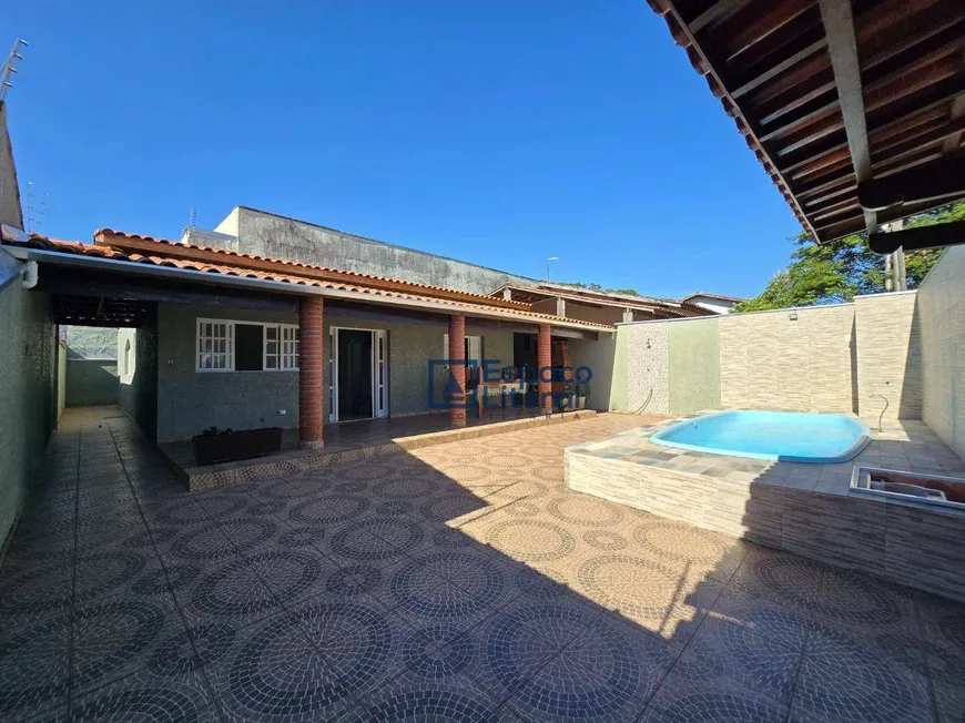 Foto 1 de Casa com 3 Quartos à venda, 181m² em Sumaré, Caraguatatuba