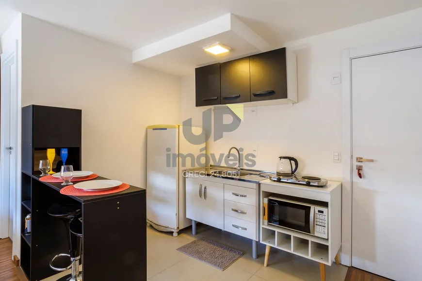 Foto 1 de Apartamento com 1 Quarto para alugar, 34m² em Centro, Pelotas