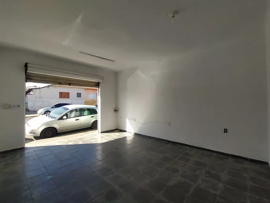 Foto 1 de Ponto Comercial para alugar, 65m² em São José, Franca