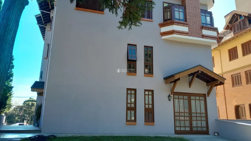 Foto 1 de Apartamento com 2 Quartos para alugar, 95m² em Planalto, Gramado