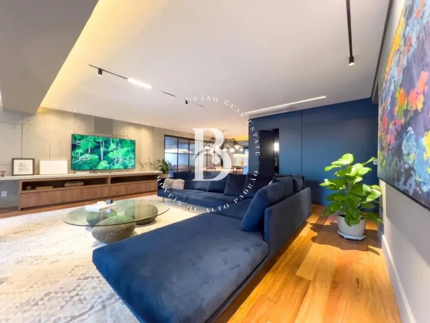 Foto 1 de Apartamento com 3 Quartos à venda, 375m² em Campo Belo, São Paulo