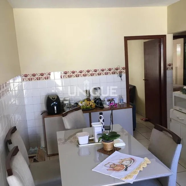 Foto 1 de Casa com 2 Quartos à venda, 180m² em Vila Alvorada, Jundiaí