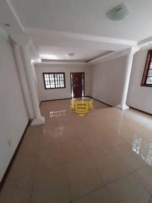 Foto 1 de Casa de Condomínio com 3 Quartos para alugar, 400m² em Maria Paula, Niterói