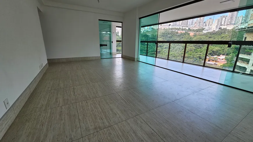 Foto 1 de Apartamento com 4 Quartos à venda, 180m² em Vale do Sereno, Nova Lima