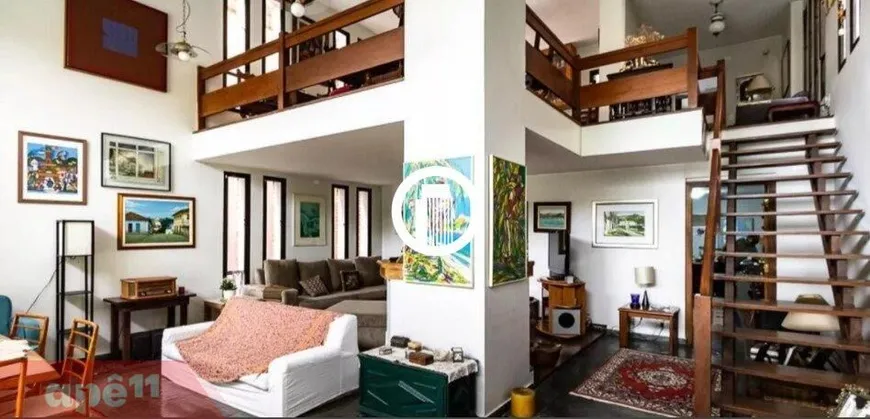 Foto 1 de Casa com 4 Quartos à venda, 450m² em Vila Madalena, São Paulo