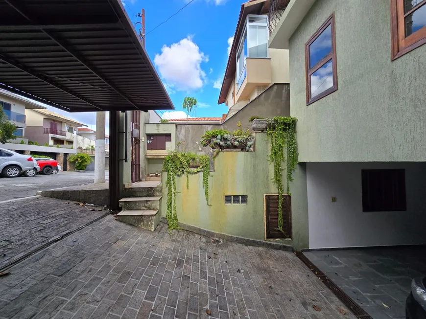 Foto 1 de Casa de Condomínio com 4 Quartos para alugar, 120m² em Jardim Olympia, São Paulo