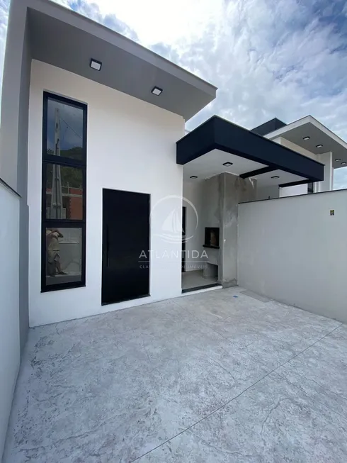 Foto 1 de Casa com 2 Quartos à venda, 73m² em Camboriu, Camboriú