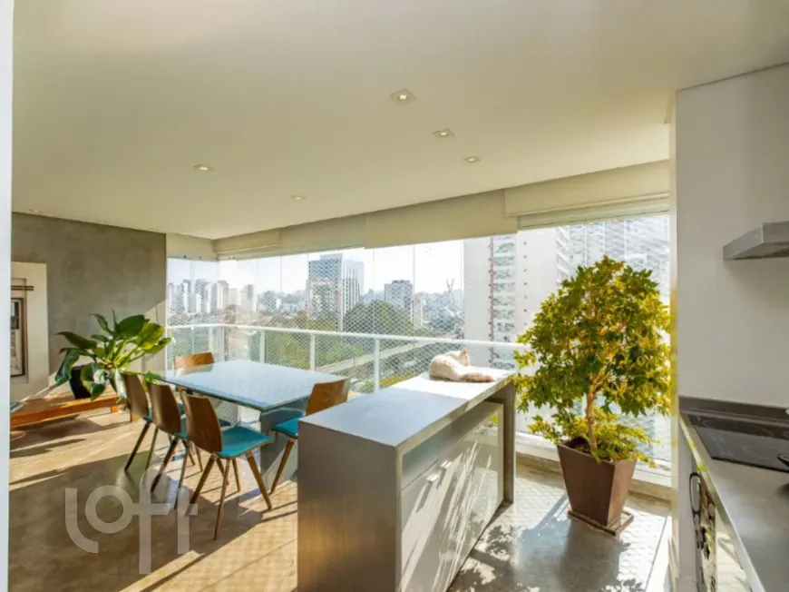 Foto 1 de Apartamento com 2 Quartos à venda, 138m² em Itaim Bibi, São Paulo