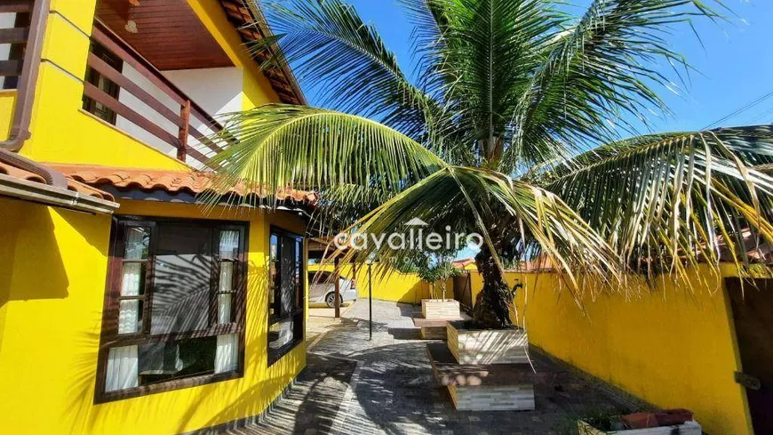 Foto 1 de Casa de Condomínio com 4 Quartos à venda, 215m² em Itapeba, Maricá