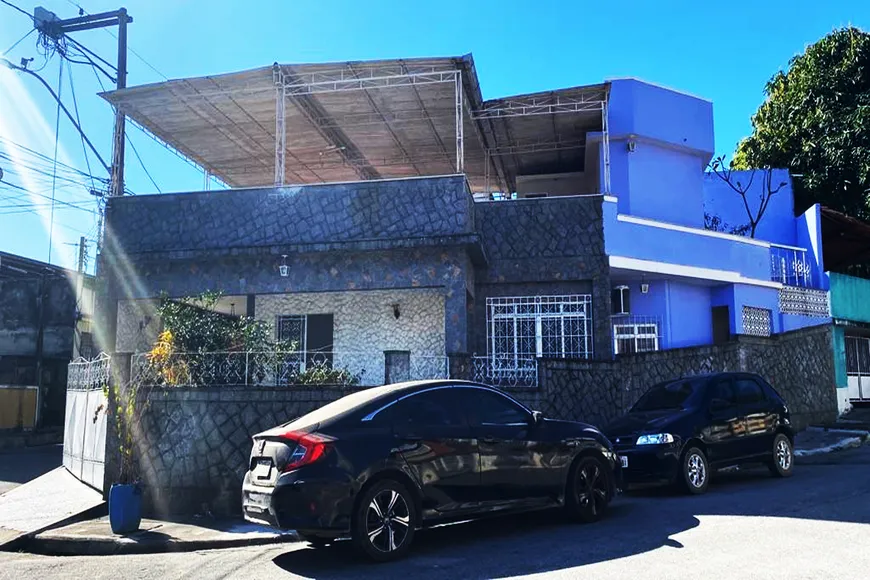 Foto 1 de Casa com 3 Quartos à venda, 150m² em Camarão, São Gonçalo