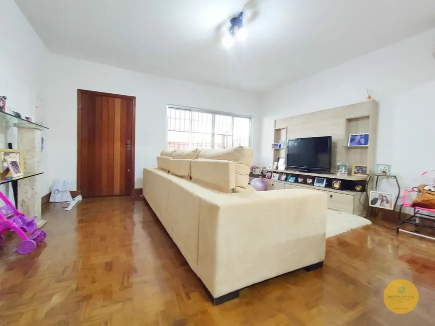 Foto 1 de Casa com 3 Quartos à venda, 212m² em Vila Anglo Brasileira, São Paulo
