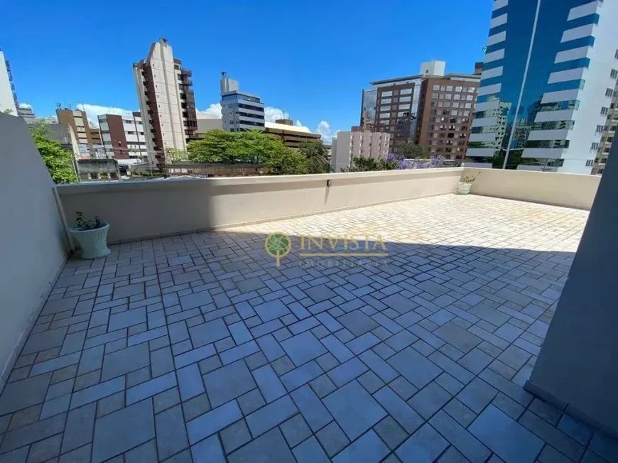 Foto 1 de Apartamento com 2 Quartos à venda, 76m² em Centro, Florianópolis