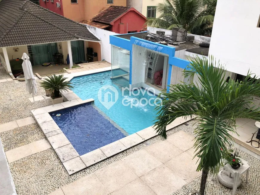 Foto 1 de Casa com 4 Quartos à venda, 323m² em Grajaú, Rio de Janeiro