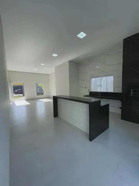 Foto 1 de Casa com 3 Quartos à venda, 147m² em Residencial Itamarati, Cuiabá