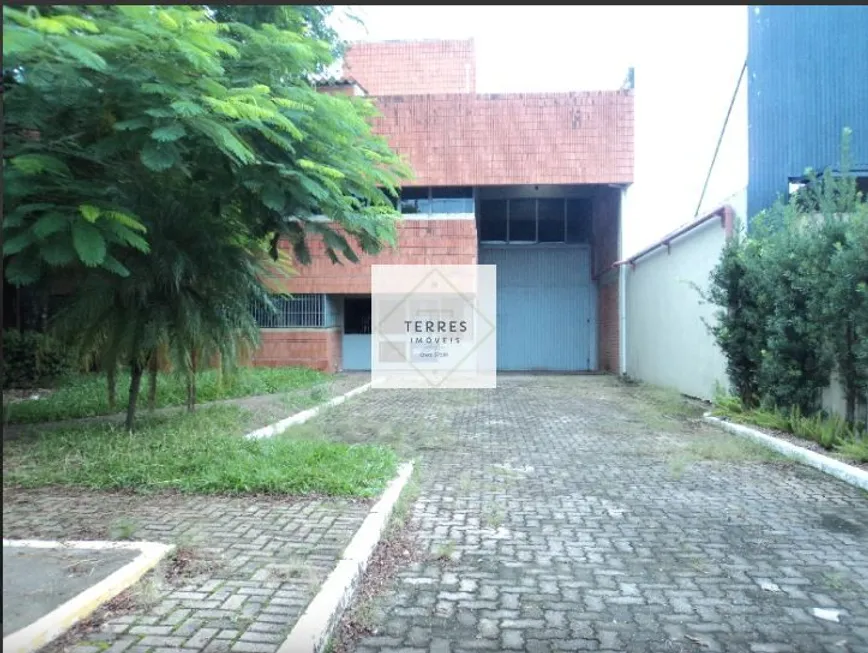 Foto 1 de Casa com 1 Quarto para alugar, 4000m² em São João, Porto Alegre