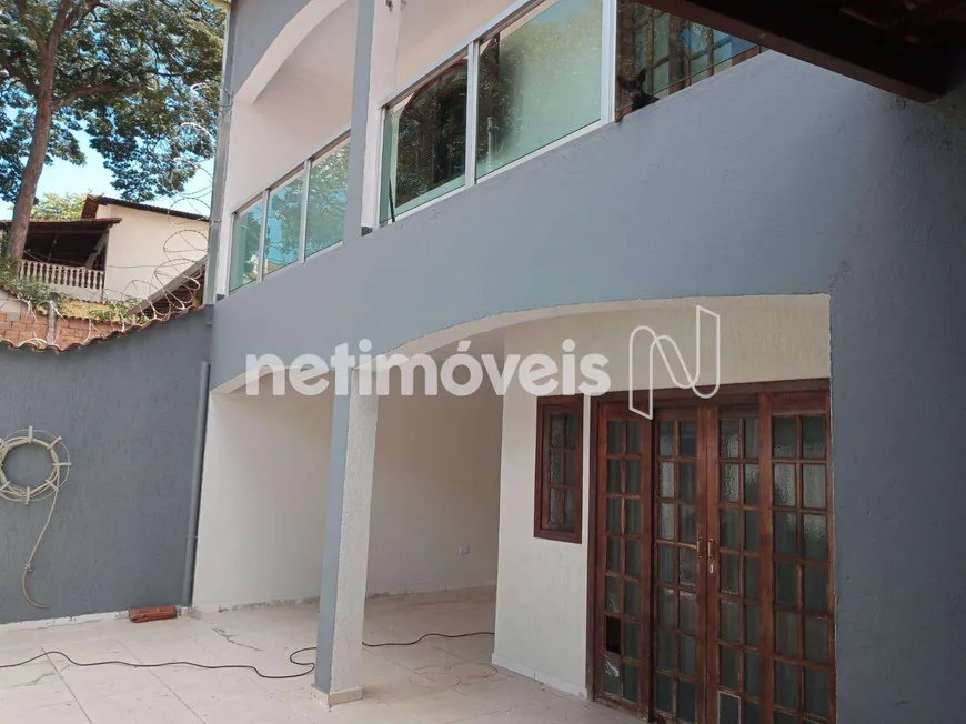 Foto 1 de Casa com 4 Quartos à venda, 212m² em Vila Magdalena, Contagem