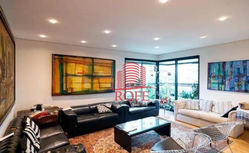 Foto 1 de Apartamento com 4 Quartos para venda ou aluguel, 247m² em Campo Belo, São Paulo
