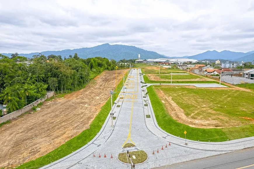 Foto 1 de Lote/Terreno à venda, 337m² em Quintino, Timbó