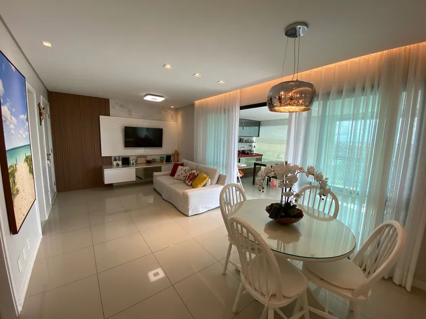 Foto 1 de Apartamento com 3 Quartos à venda, 113m² em Paralela, Salvador