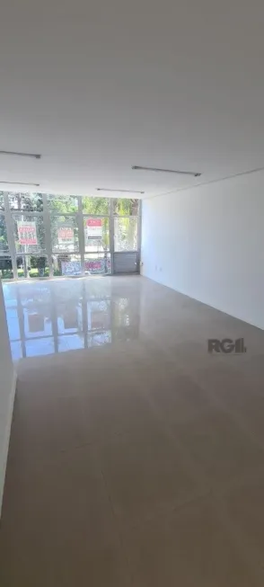 Foto 1 de Sala Comercial à venda, 45m² em Tristeza, Porto Alegre